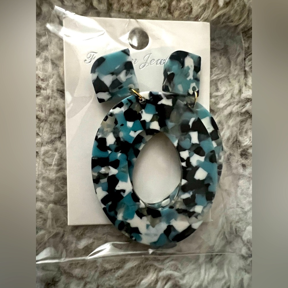 Fashion jewelry earrings